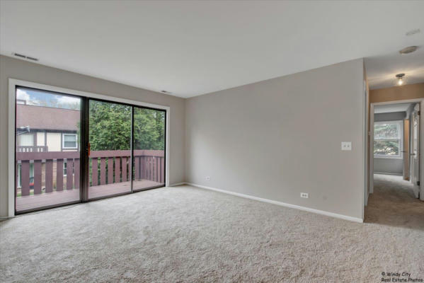 2710 NORTHAMPTON DR APT D2, ROLLING MEADOWS, IL 60008, photo 3 of 20
