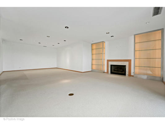 4545 W TOUHY AVE APT 702, LINCOLNWOOD, IL 60712, photo 3 of 36