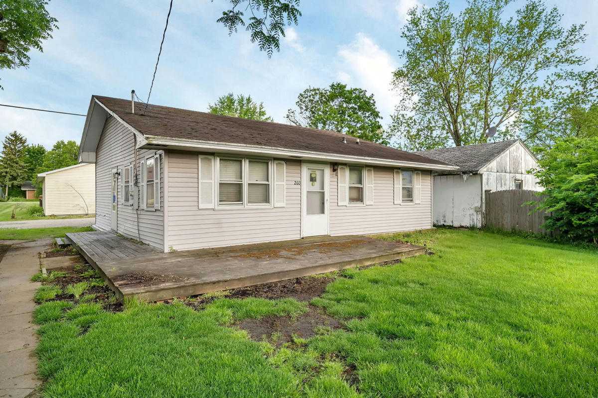 260 FIRST AVE, SOUTH WILMINGTON, IL 60474, photo 1 of 22