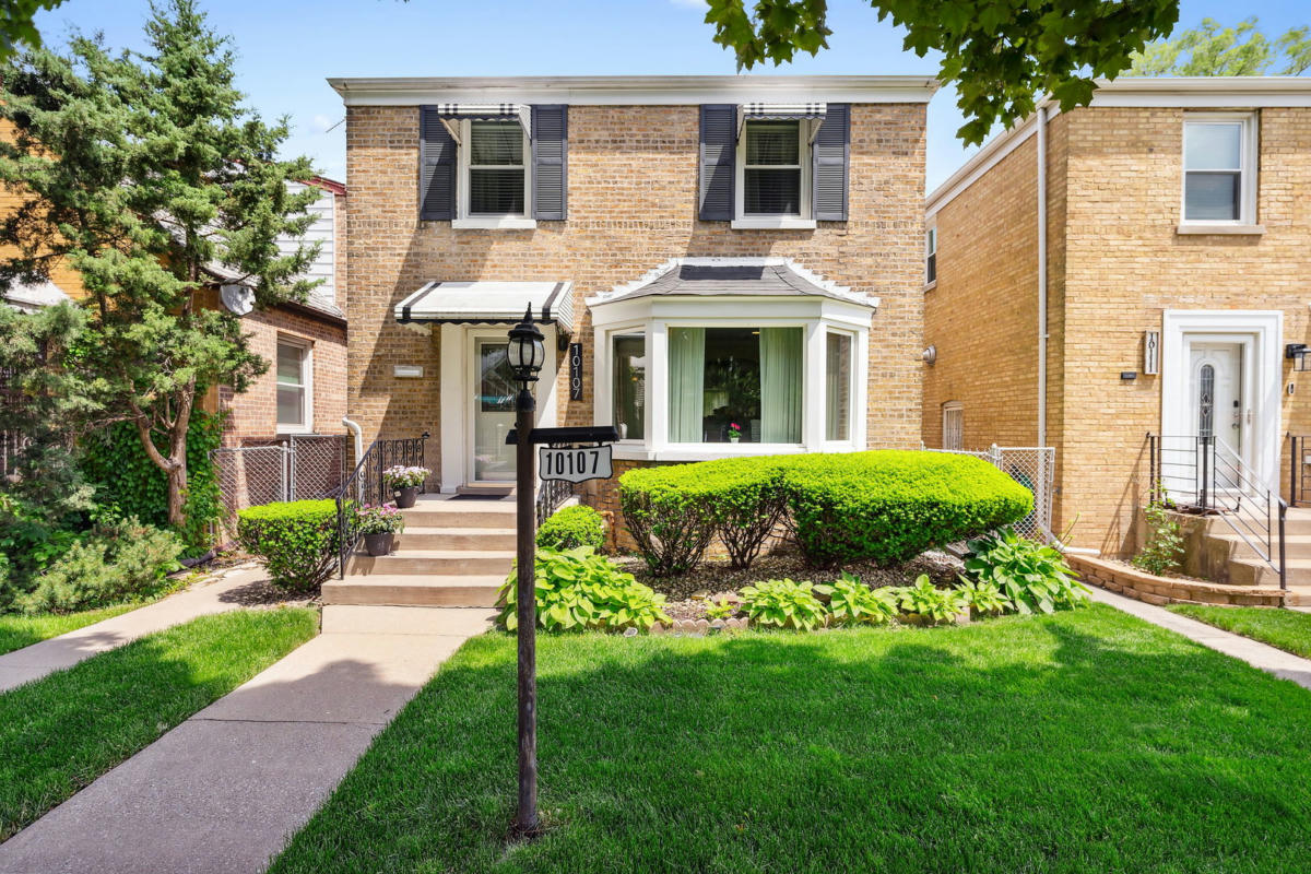 10107 S SAINT LAWRENCE AVE, CHICAGO, IL 60628, photo 1 of 20