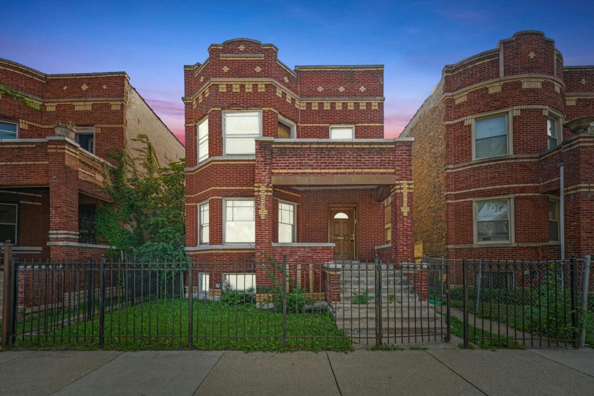 1019 N LEAMINGTON AVE, CHICAGO, IL 60651, photo 1 of 31