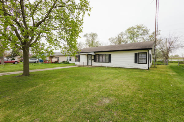 250 N HAMMES AVE, KANKAKEE, IL 60901, photo 4 of 24