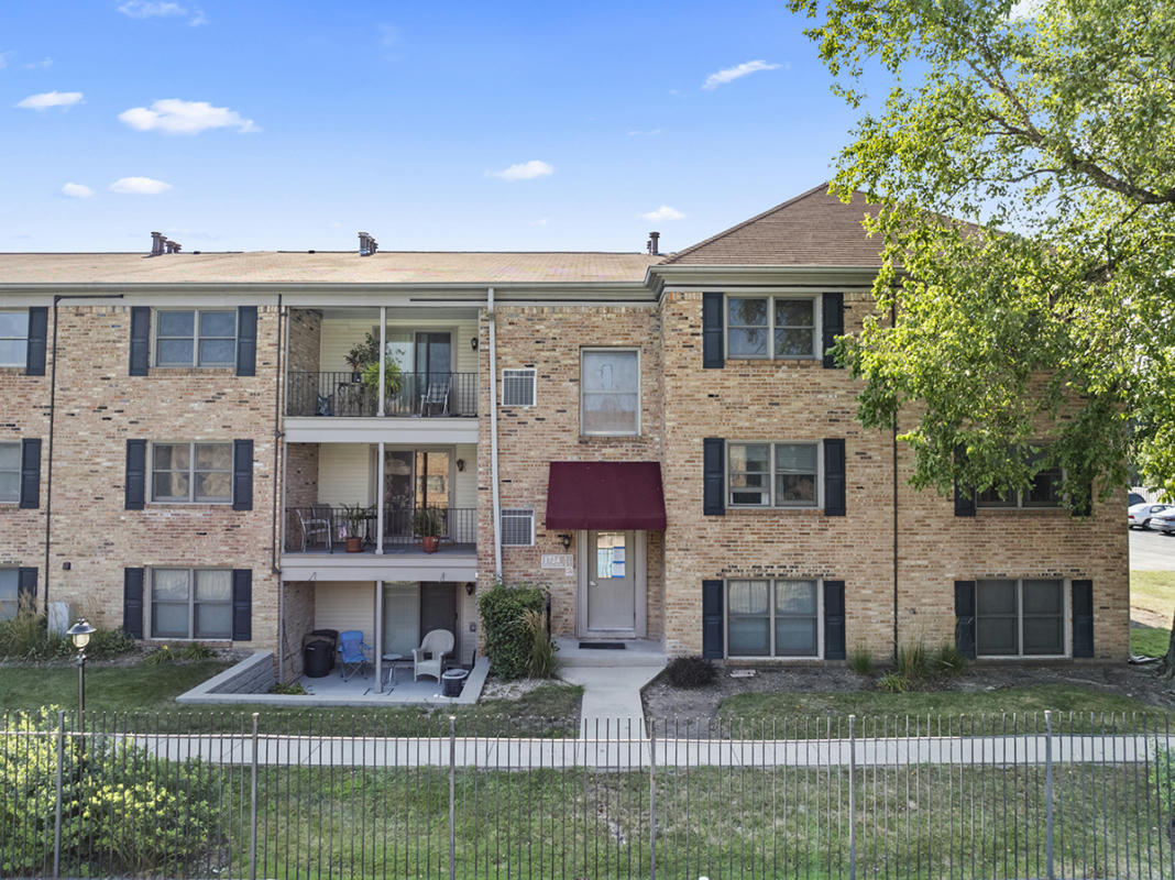 1724 FAYETTE WALK APT F, HOFFMAN ESTATES, IL 60169, photo 1 of 26