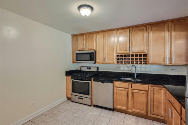435 S CLEVELAND AVE APT 104, ARLINGTON HEIGHTS, IL 60005, photo 3 of 14