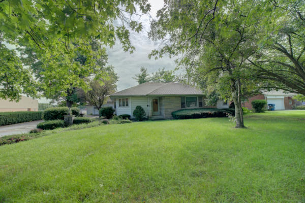 622 S BELMONT AVE, WATSEKA, IL 60970 - Image 1