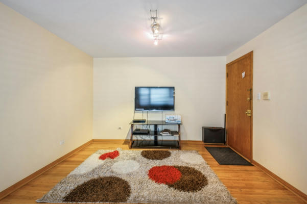 7019 W IRVING PARK RD APT 7, CHICAGO, IL 60634, photo 3 of 10