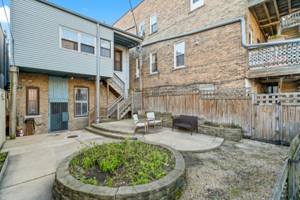 1118 W FULLERTON AVE, CHICAGO, IL 60614, photo 5 of 30