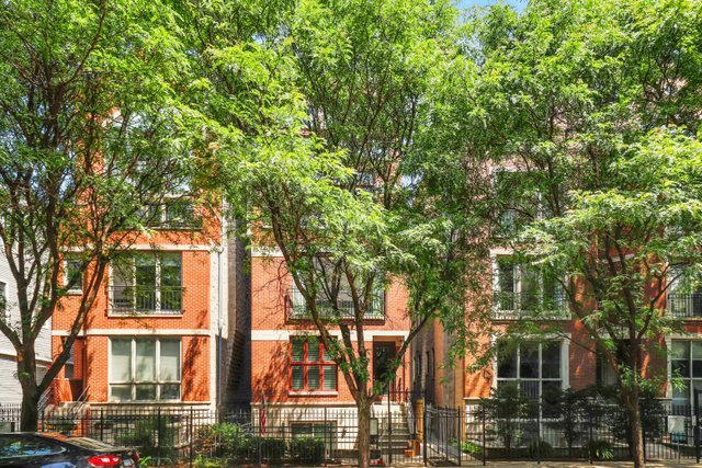 2921 N DAMEN AVE UNIT 2, Chicago, IL 60618 Single Family Residence For Sale, MLS# 11834496