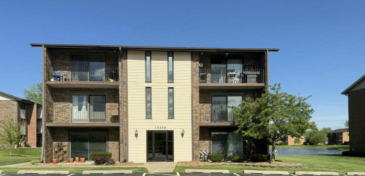 15339 WEST AVE APT 3A, ORLAND PARK, IL 60462, photo 1 of 20