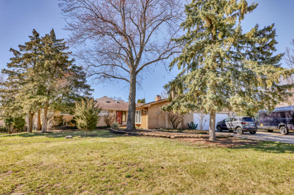 381 MENSCHING RD, ROSELLE, IL 60172 - Image 1