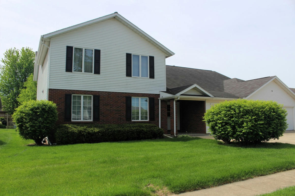 26 COLONIAL DR APT 1, CLINTON, IL 61727, photo 1 of 26