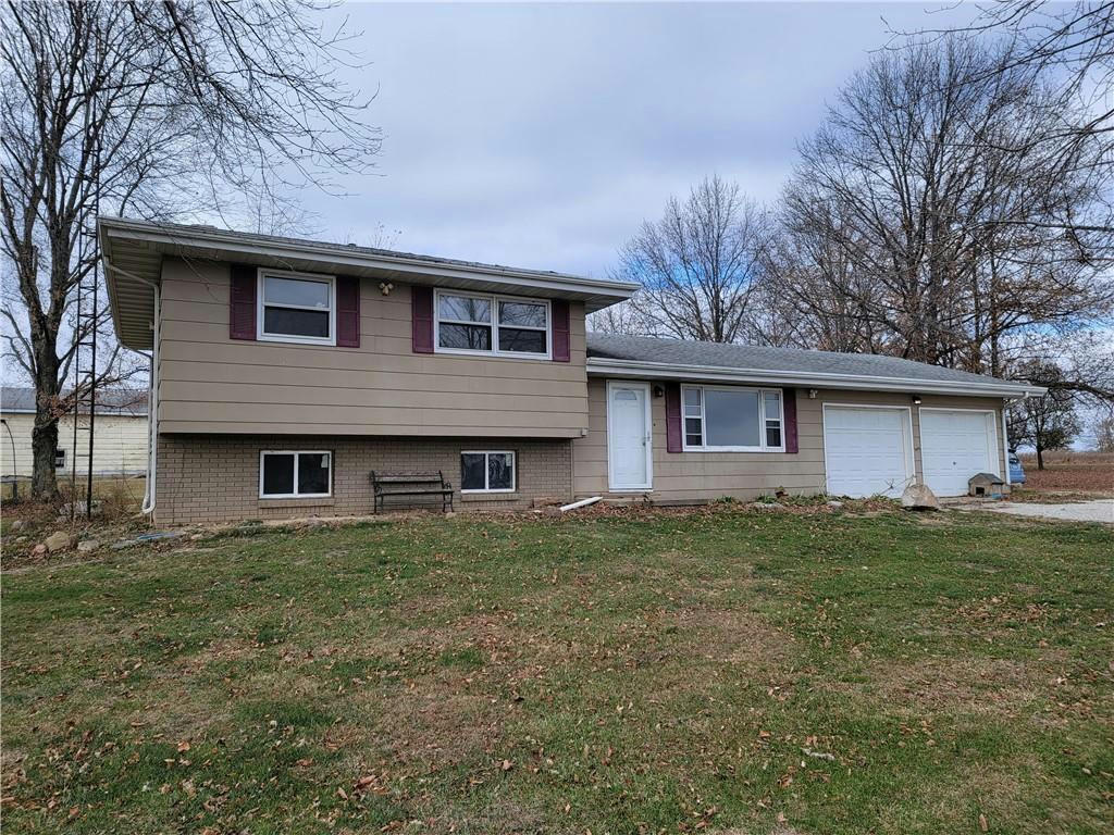 877 N 950 EAST RD, TOWER HILL, IL 62571, photo 1 of 28