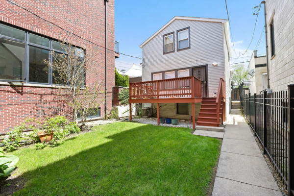 1833 N WOLCOTT AVE, CHICAGO, IL 60622, photo 3 of 21
