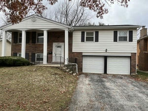 18518 CENTER AVE, HOMEWOOD, IL 60430, photo 1 of 9