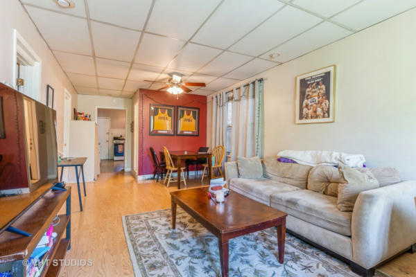 3043 N SOUTHPORT AVE, CHICAGO, IL 60657, photo 4 of 25