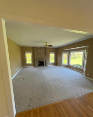 5N619 FARRIER POINT LN, ST. CHARLES, IL 60175, photo 4 of 27