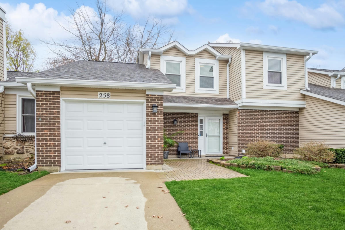 258 HEARTHSIDE DR # 258, BLOOMINGDALE, IL 60108, photo 1 of 2
