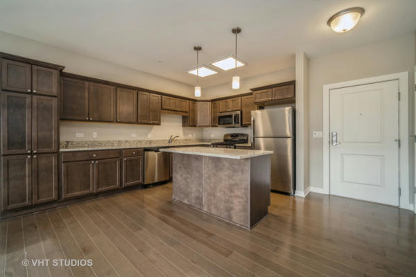 2150 FOUNDERS DR APT 240, NORTHBROOK, IL 60062, photo 4 of 21