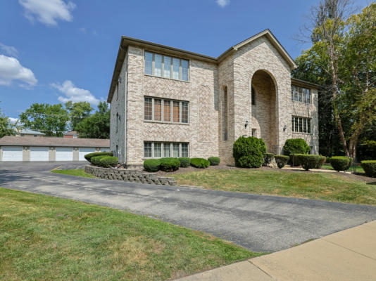 32 E HATTENDORF AVE APT 2B, ROSELLE, IL 60172, photo 2 of 37