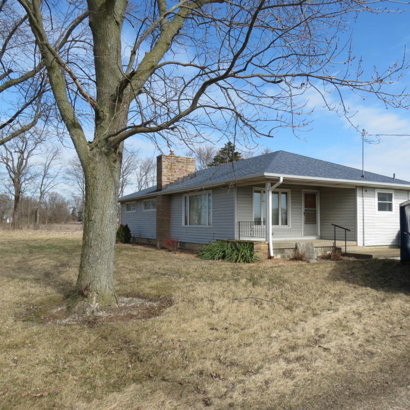 8057 N STATE ROUTE 17, GRANT PARK, IL 60940, photo 1 of 13