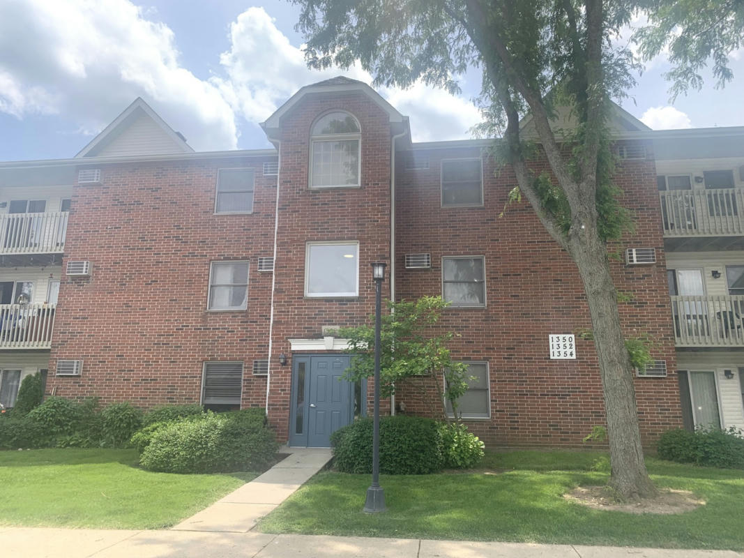 1352 CUNAT CT APT 2C, LAKE IN THE HILLS, IL 60156, photo 1 of 11
