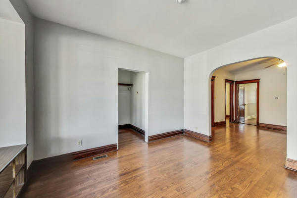 2333 N KILBOURN AVE, CHICAGO, IL 60639, photo 4 of 30