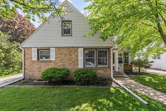 315 VALE AVE N, ROCKFORD, IL 61107, photo 1 of 24