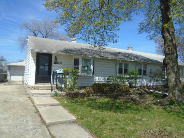8892 S MAIN ST, HOMETOWN, IL 60456, photo 1 of 13