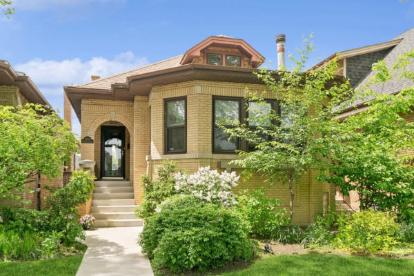 6204 N MAPLEWOOD AVE, CHICAGO, IL 60659 - Image 1