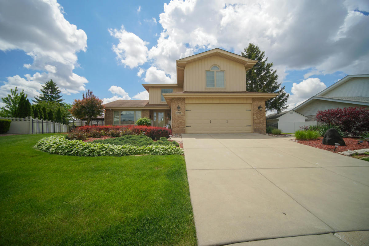 8901 TAYSIDE LN, TINLEY PARK, IL 60487, photo 1 of 31