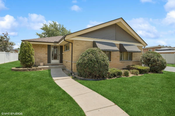 2221 BOEGER AVE, WESTCHESTER, IL 60154 - Image 1