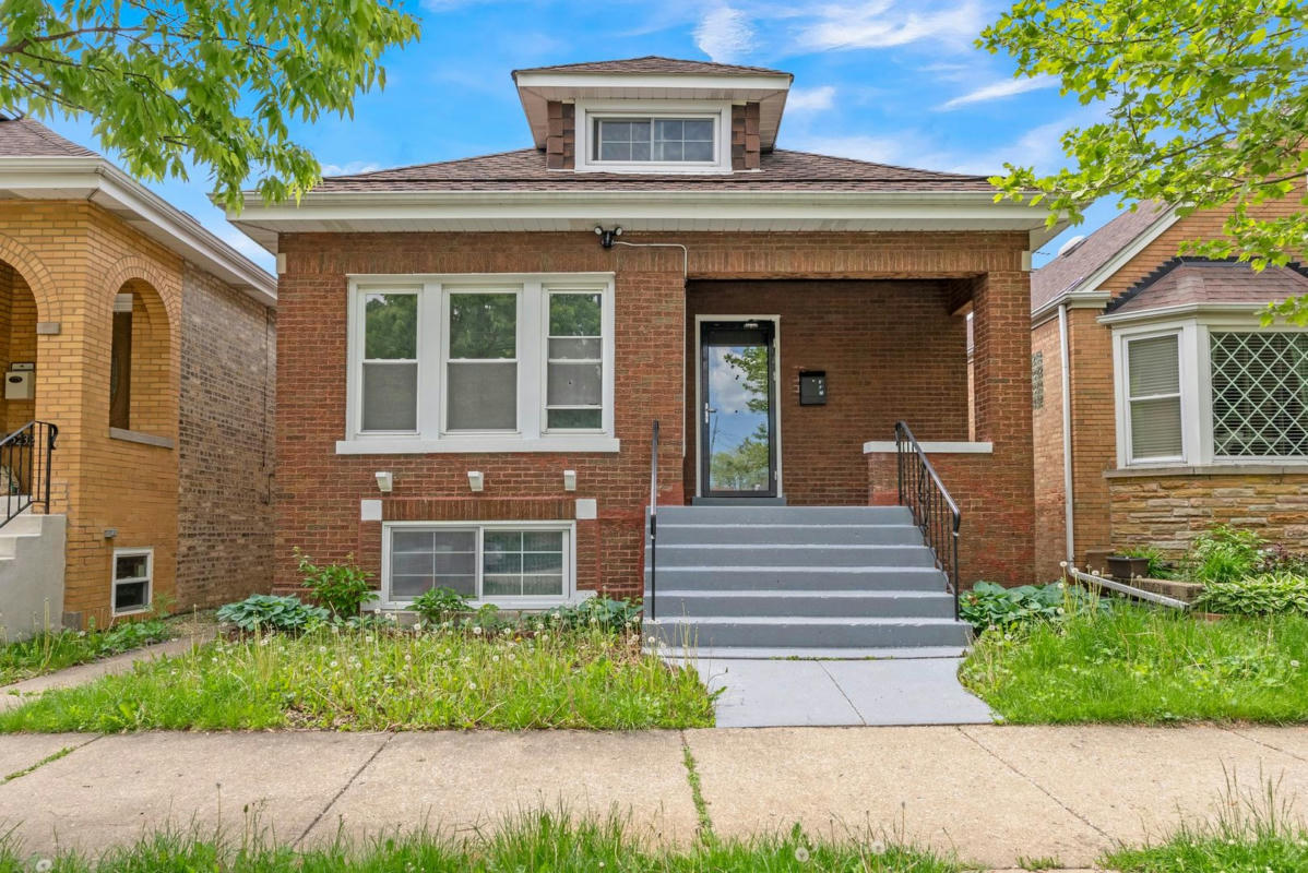5236 N LARNED AVE, CHICAGO, IL 60630, photo 1 of 24