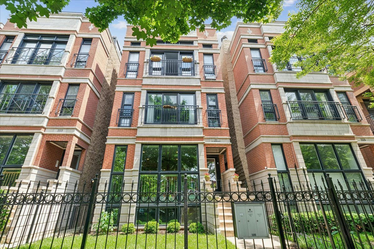 3331 N SEMINARY AVE APT 1, CHICAGO, IL 60657, photo 1 of 21