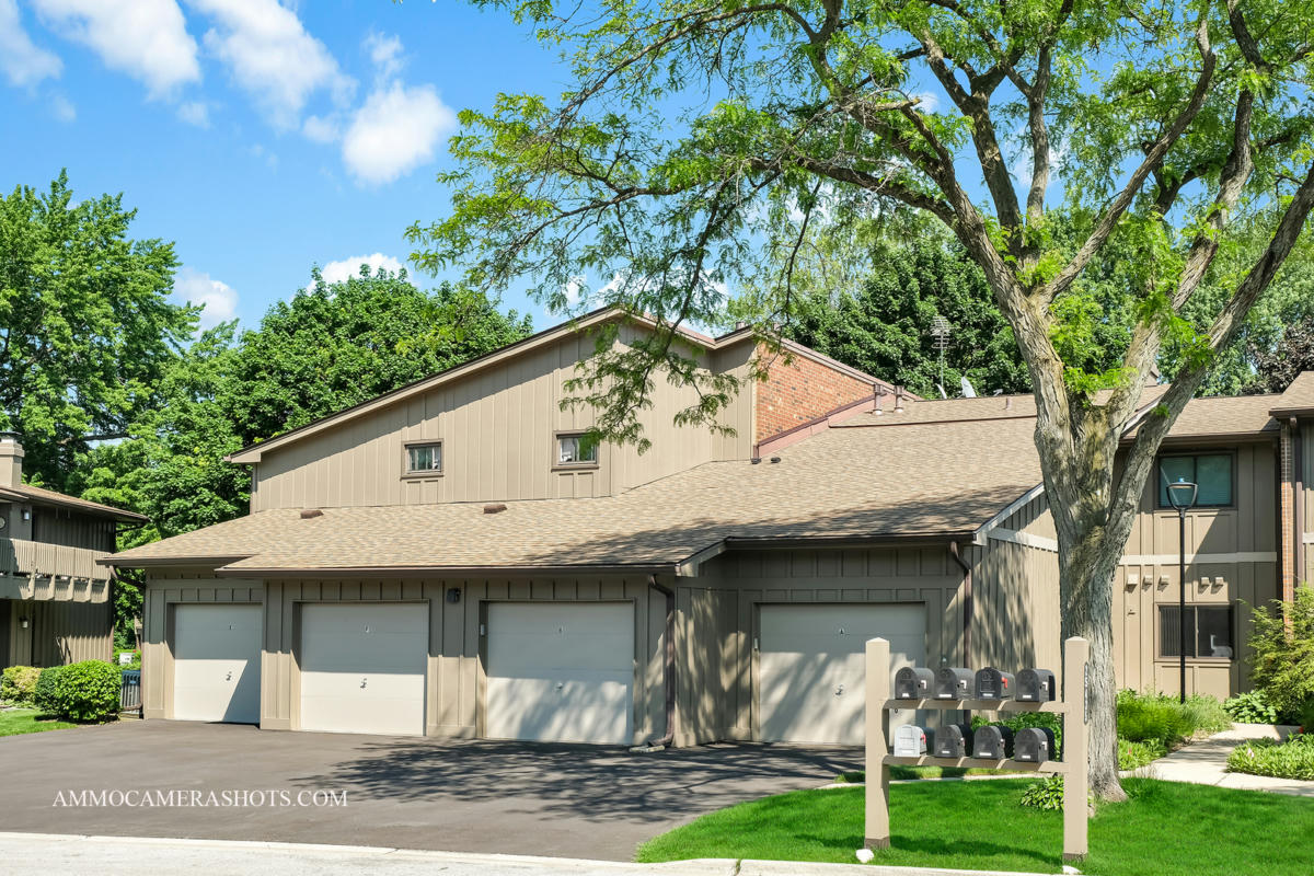 2S435 EMERALD GREEN DR # 40-B, WARRENVILLE, IL 60555, photo 1 of 23