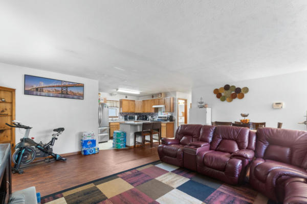 1220 WOODRUFF RD, JOLIET, IL 60432, photo 4 of 15