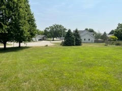 704 RUSSELL CT, HEYWORTH, IL 61745, photo 2 of 7