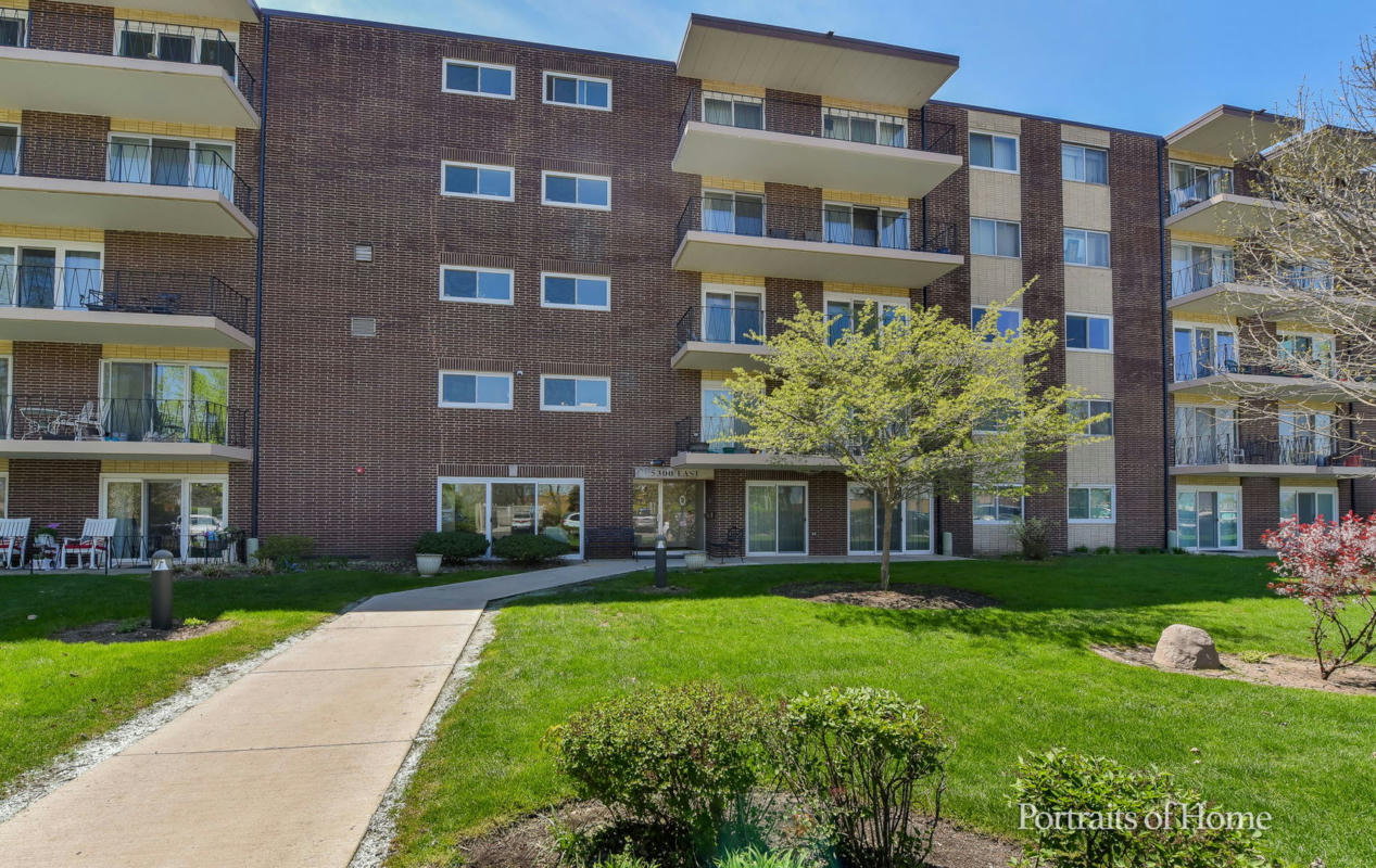 5300 WALNUT AVE APT 15A, DOWNERS GROVE, IL 60515, photo 1 of 11