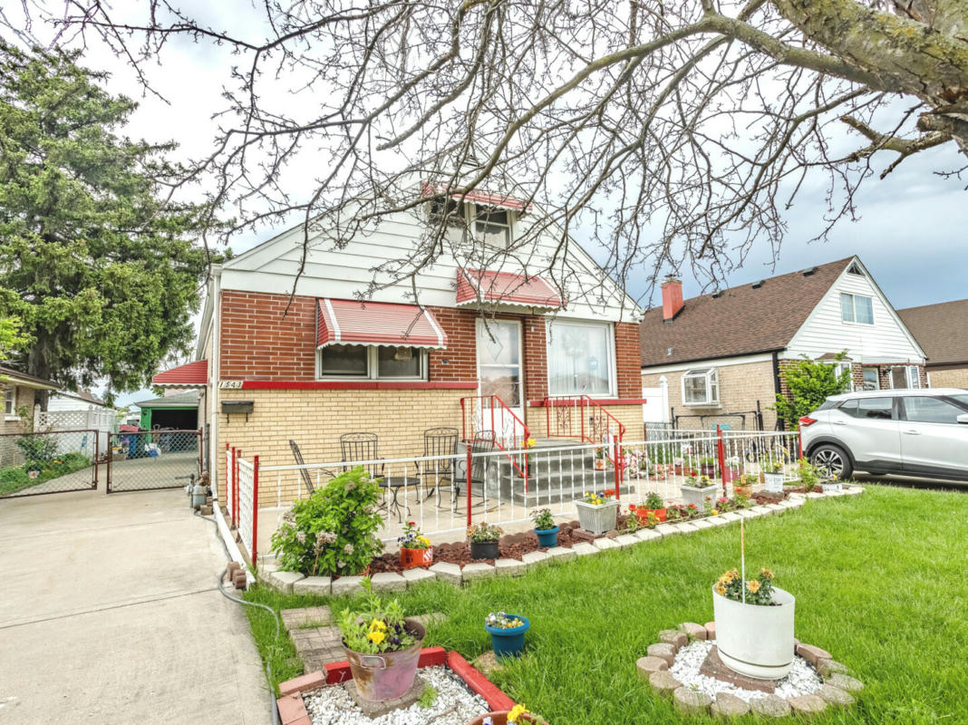 1543 N HAROLD AVE, MELROSE PARK, IL 60160, photo 1 of 15