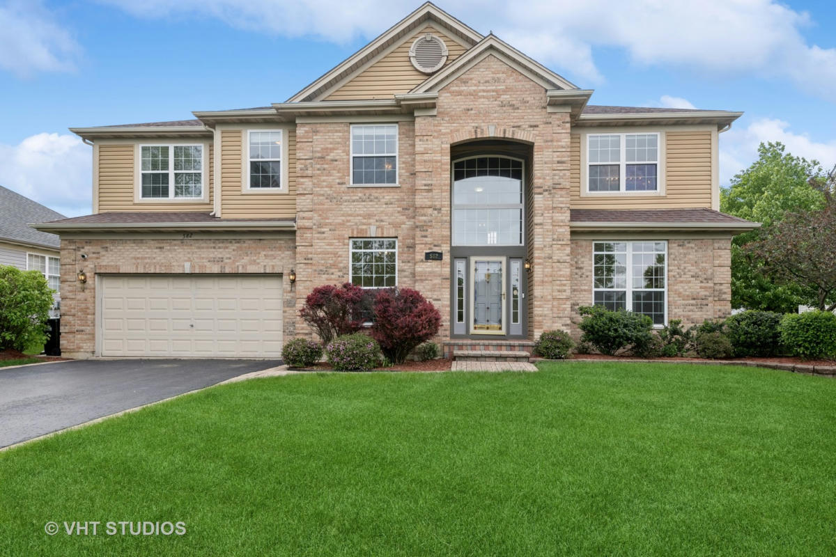 582 DUNHILL DR, LAKE ZURICH, IL 60047, photo 1 of 25