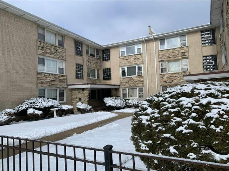 6968 W DIVERSEY AVE APT 4, CHICAGO, IL 60707, photo 1 of 10