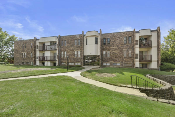 2220 COUNTRY CLUB DR APT 14, WOODRIDGE, IL 60517 - Image 1