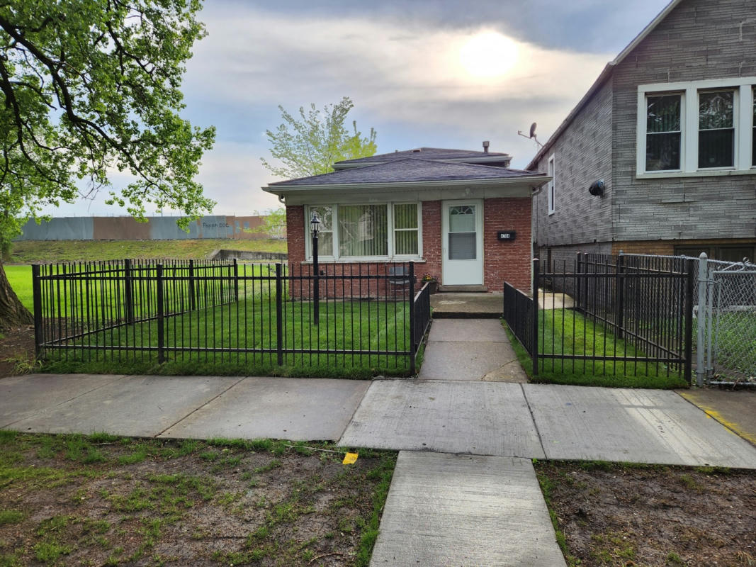 4764 S SHIELDS AVE, CHICAGO, IL 60609, photo 1 of 17