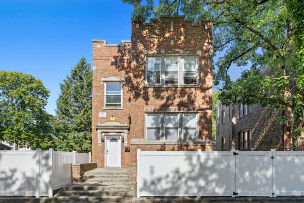 7424 S KINGSTON AVE, CHICAGO, IL 60649 - Image 1