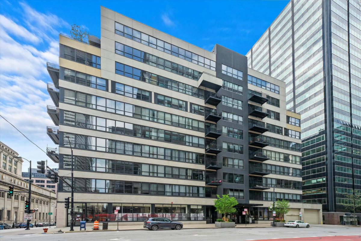 130 S CANAL ST APT 9R, CHICAGO, IL 60606, photo 1 of 21