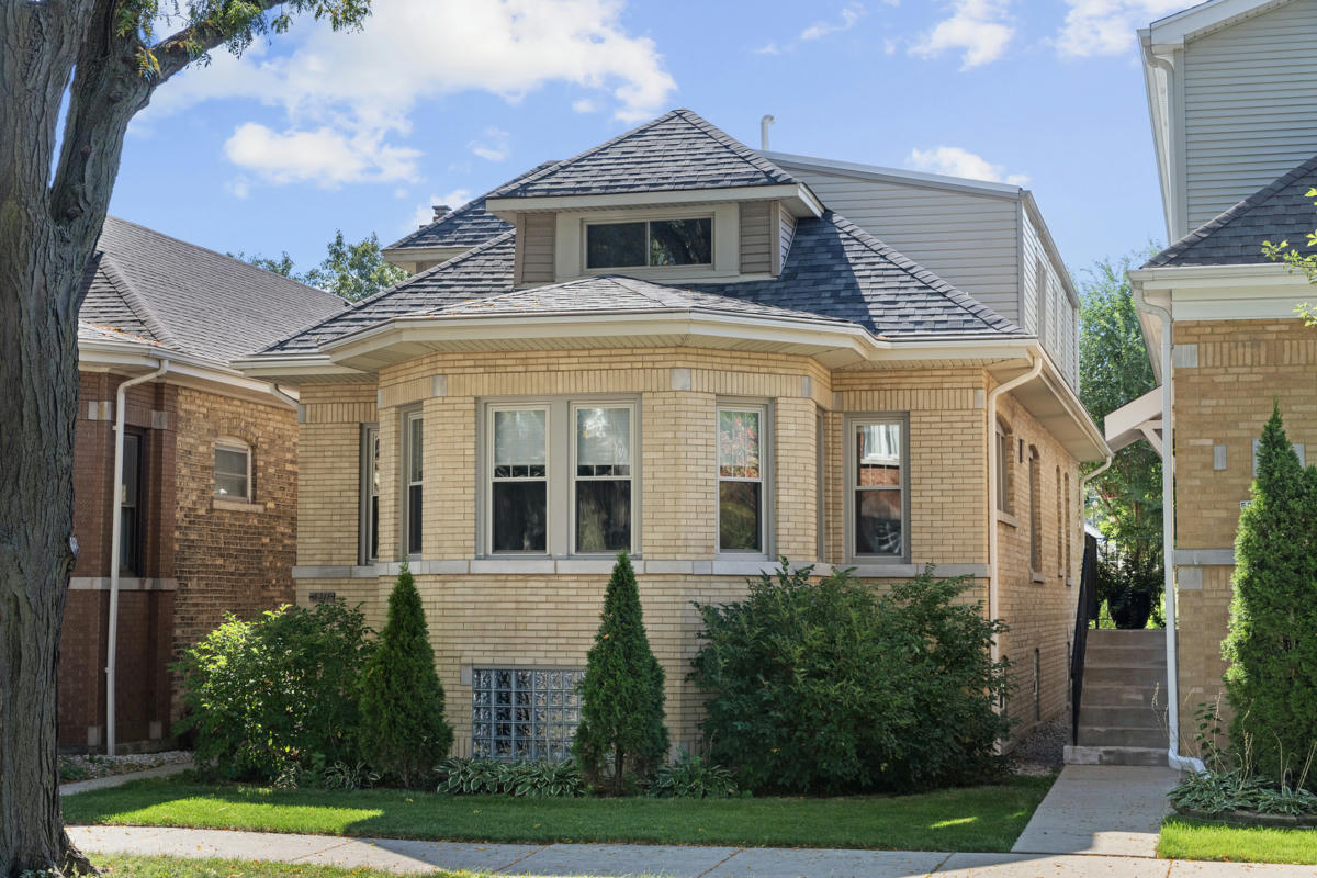 5311 W CULLOM AVE, Chicago, IL 60641 Single Family Residence For Sale