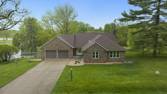 12418 N GATE CT, ROSCOE, IL 61073, photo 3 of 50