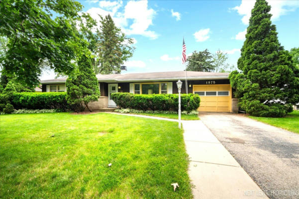 1975 COUNTRY KNOLL LN, ELGIN, IL 60123 - Image 1