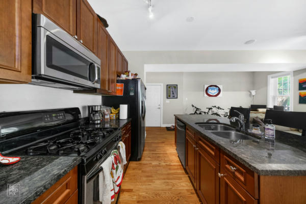 1525 N WICKER PARK AVE APT 1, CHICAGO, IL 60622, photo 3 of 11
