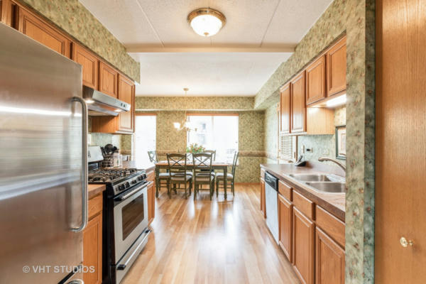 6835 FORESTVIEW DR APT 2D, OAK FOREST, IL 60452, photo 4 of 13