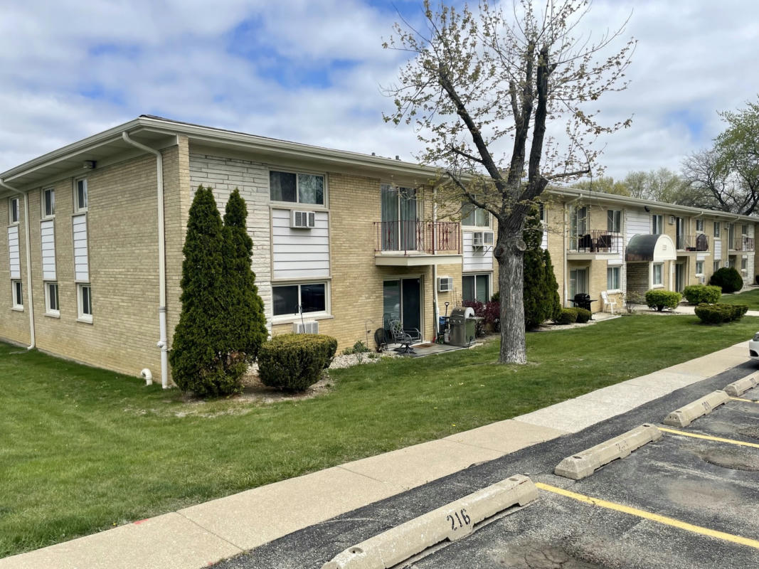 550 CHASE DR APT 9, CLARENDON HILLS, IL 60514, photo 1 of 25